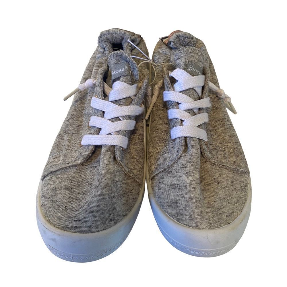 Tommy Bahama Light Gray Memory Foam Slip On Sneakers in Ladies Size 8.